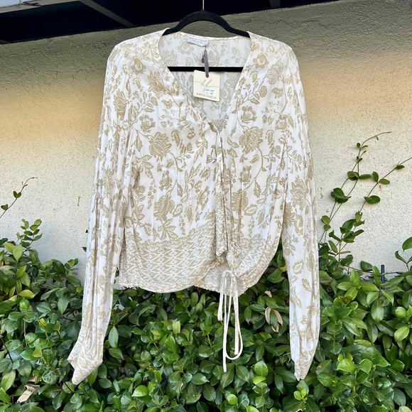 Dress Forum Tops - Dress Forum Garden Party Top Boho Blouse Cream Green Size S fits M NWT